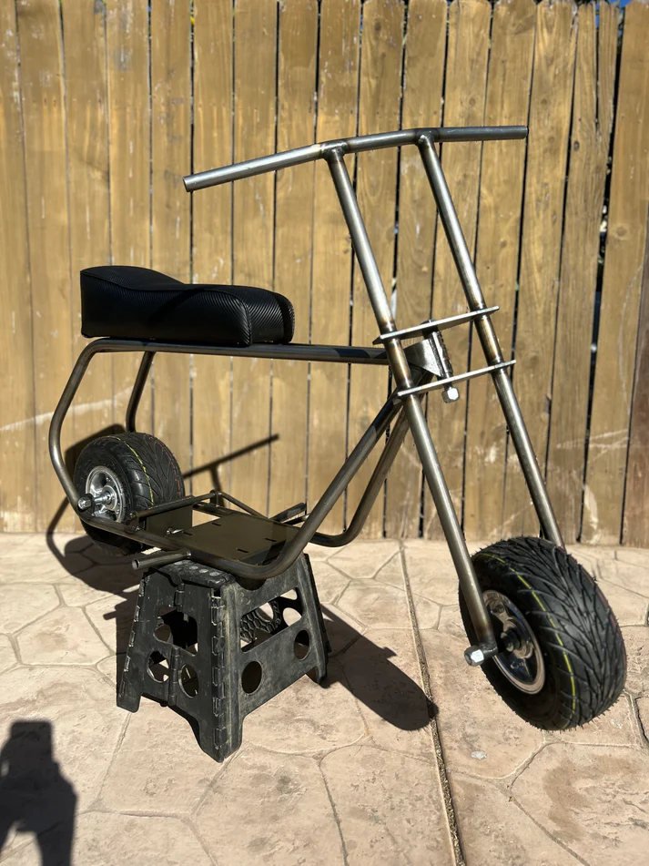 F7F70EA1-1CE0-430F-9AEB-D0F17A2F5AA6.webp FAT/WIDE STREET TIRE MINIBIKE (ROLLER) - Image 1