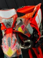 KTM EXC 300 Champions 2025 - Image 6