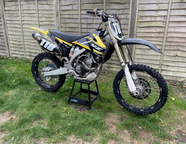 Best YAMAHA YZF 250 2009