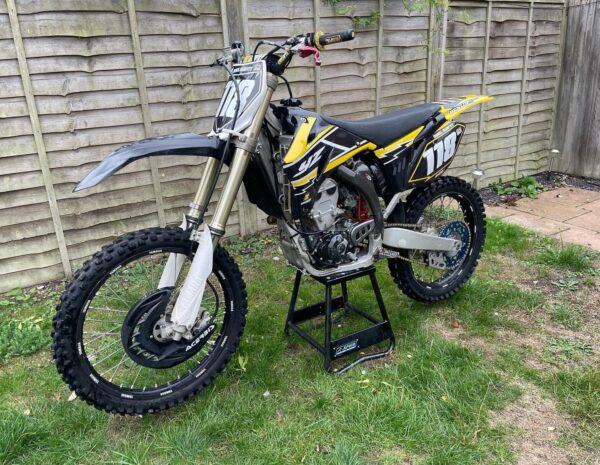 Best YAMAHA YZF 250 2009