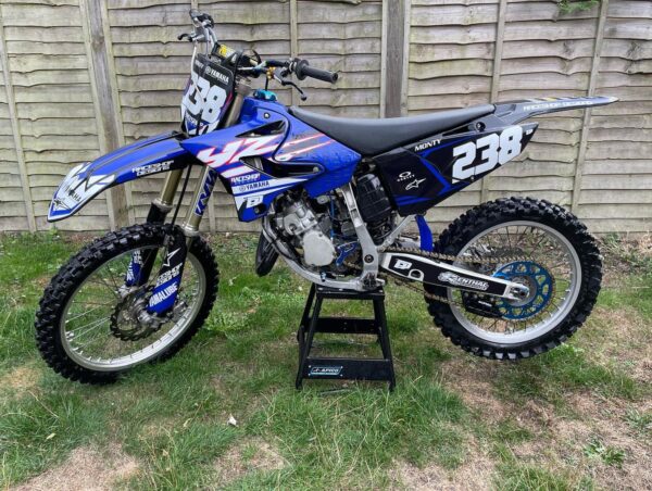 Best YAMAHA YZ 125 2006 Dirt Bike
