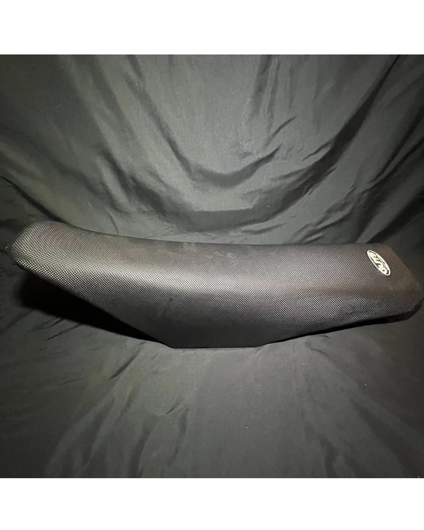 photo_6039382634690973169_w.jpg 00-07 YAMAHA TTR125 TTR125L TTR 125E TTR 125LE TALL SEAT 30+mm 1B2-F4770-00-00 - Image 1