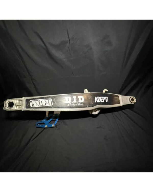 photo_6039382634690973208_w.jpg 2014-2018 Yamaha YZ250F YZ450F Swingarm Rear Swing Arm OEM Yami YZF