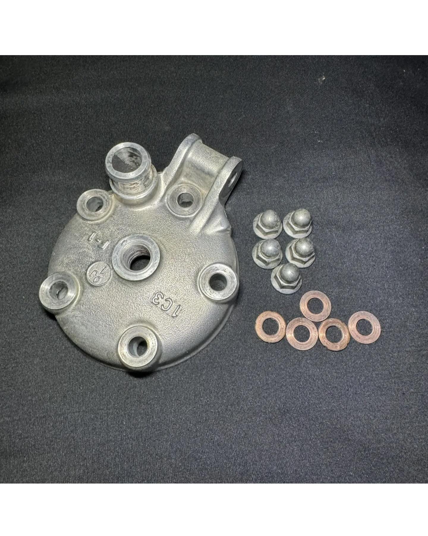 photo_6039382634690973251_w.jpg 2021 OEM YAMAHA 2005-2022 YZ125 YZ 125 CYLINDER HEAD ASSEMBLY 1C3-11111-10-00 - Image 1