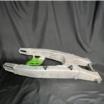 17-20 2020 Kawasaki KX250F OEM Swingarm 33001-0728 Swing Arm KX250 KX 250 20