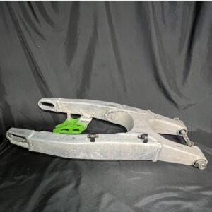 17-20 2020 Kawasaki KX250F OEM Swingarm 33001-0728 Swing Arm KX250 KX 250 20
