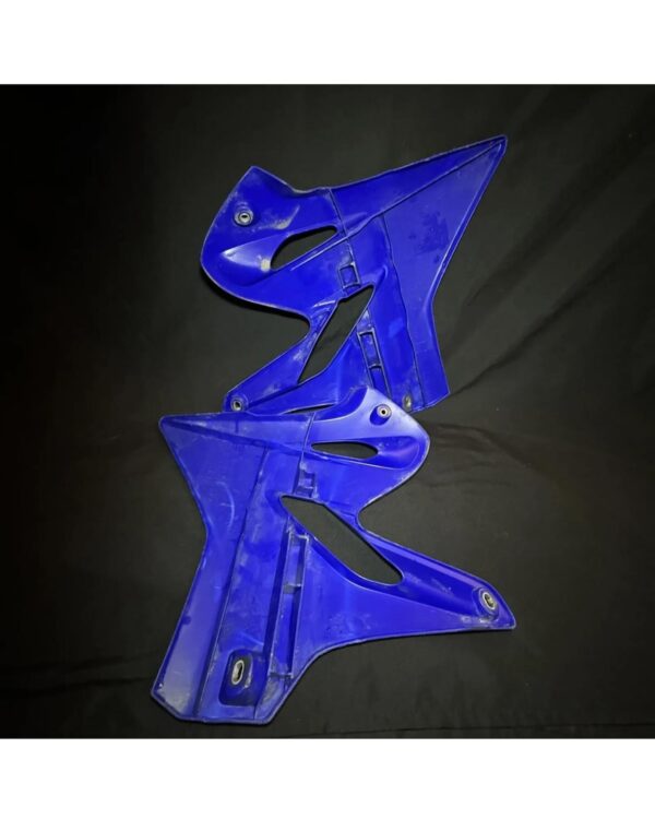 photo_6039382634690973291_w.jpg 2020 Yamaha OEM YZ125 YZ250 Blue Radiator Shroud Set Fuel Tank YZ 125 250 02-21