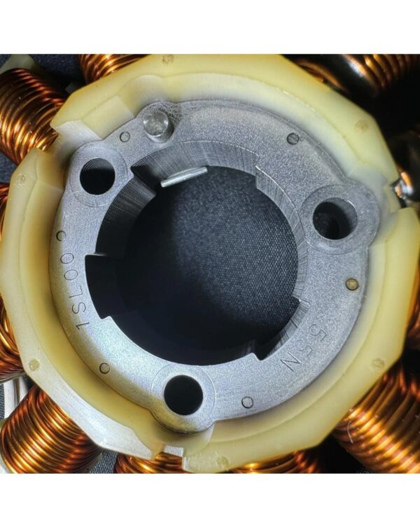 2016 Yamaha YZ450F OEM Stator Generator 1SL-81410-00-00 YZ250F 2014 2015 2017