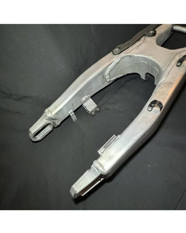 2021 Kawasaki KX250F Swingarm 33001-0713 Pivot Bolt 33032-0012