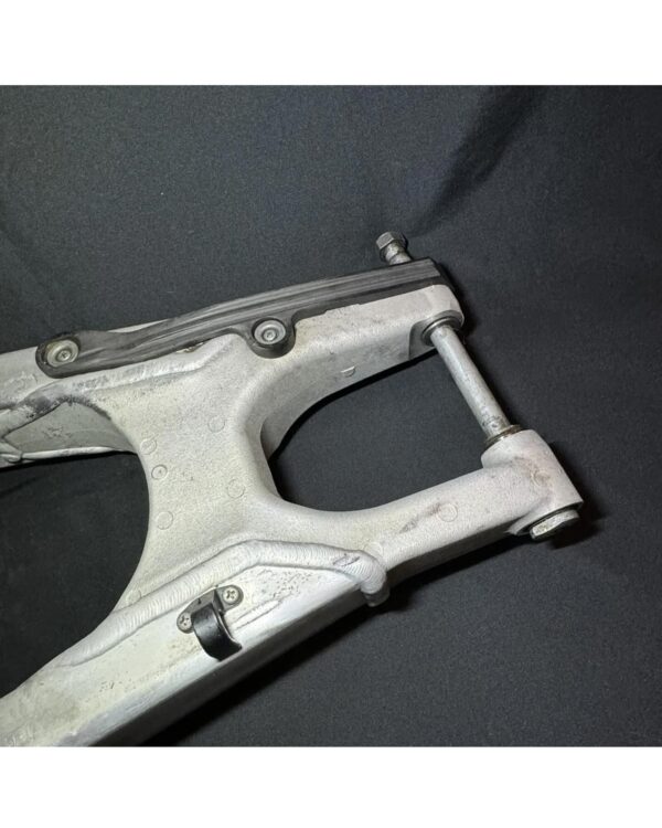 2021 Kawasaki KX250F Swingarm 33001-0713 Pivot Bolt 33032-0012