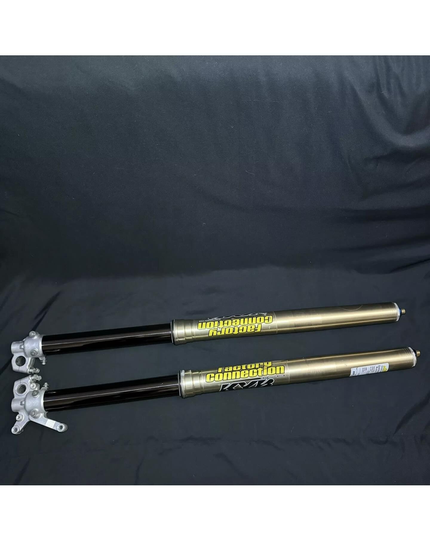 photo_6039382634690973559_w.jpg 2013 09-17 Kawasaki KX250F KX450F Front Shocks Fork Suspension Spring Damper - Image 1