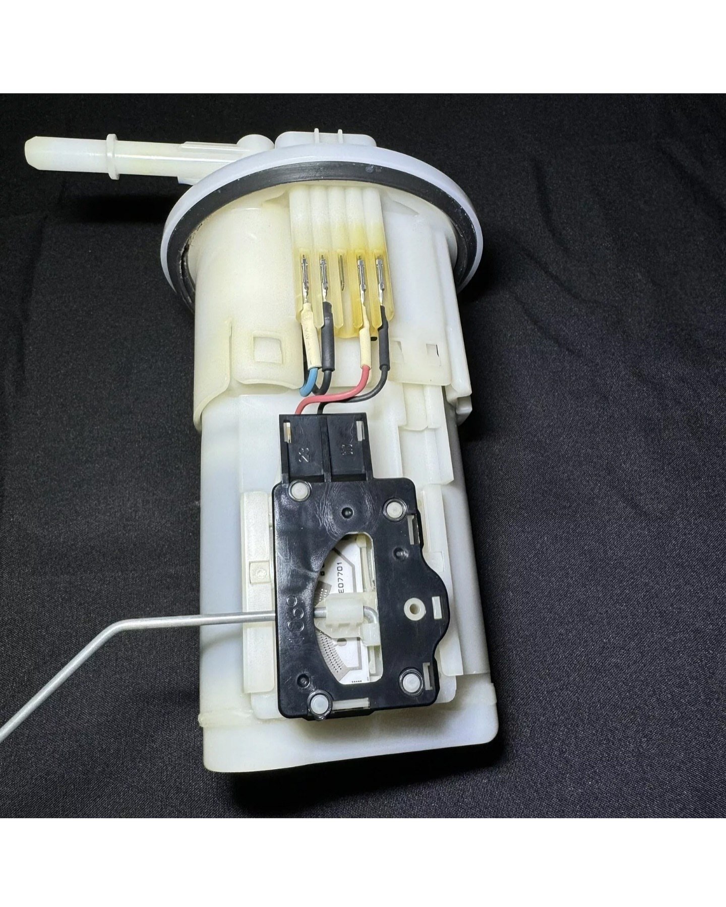 photo_6044100385682689402_w.jpg 2020-2023 22 KAWASAKI KLX230 KLX 230 S SM OEM FUEL GAS PUMP SENDER UNIT LIKE NEW - Image 1